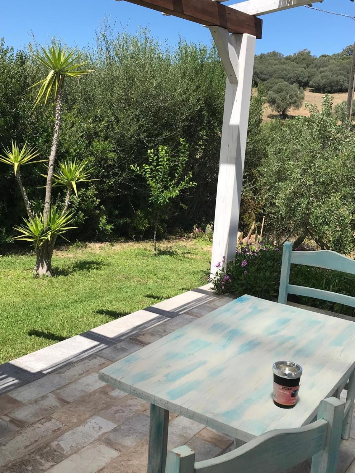La Fragola In Campagna 6 K M Da San Pantaleo Hotel Buitenkant foto